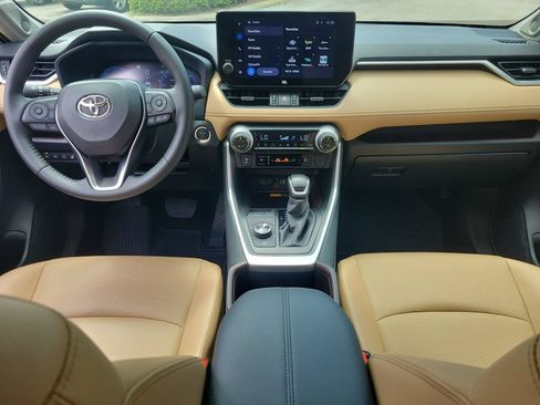 Used 2025 Toyota RAV4 Limited AWD/4WD image 13