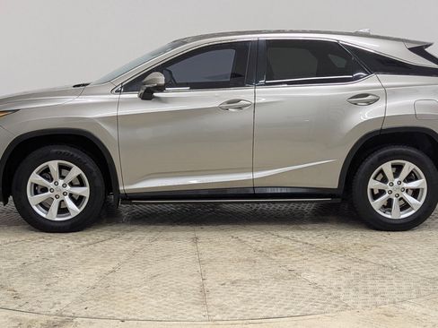 Used 2017 Lexus RX 350 FWD image 2