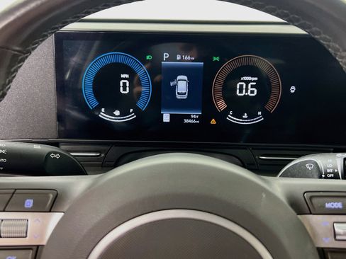 Used 2025 Hyundai Kona SEL FWD image 22