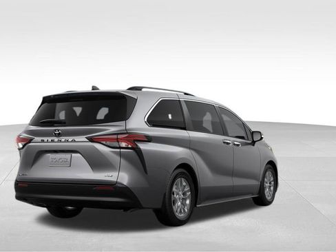 New 2026 Toyota Sienna XLE image 11