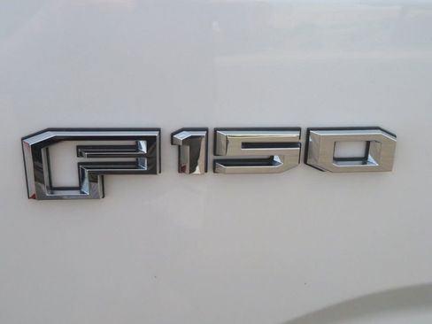 Used 2017 Ford F150 Lariat w/ Equipment Group 502A Luxury image 12