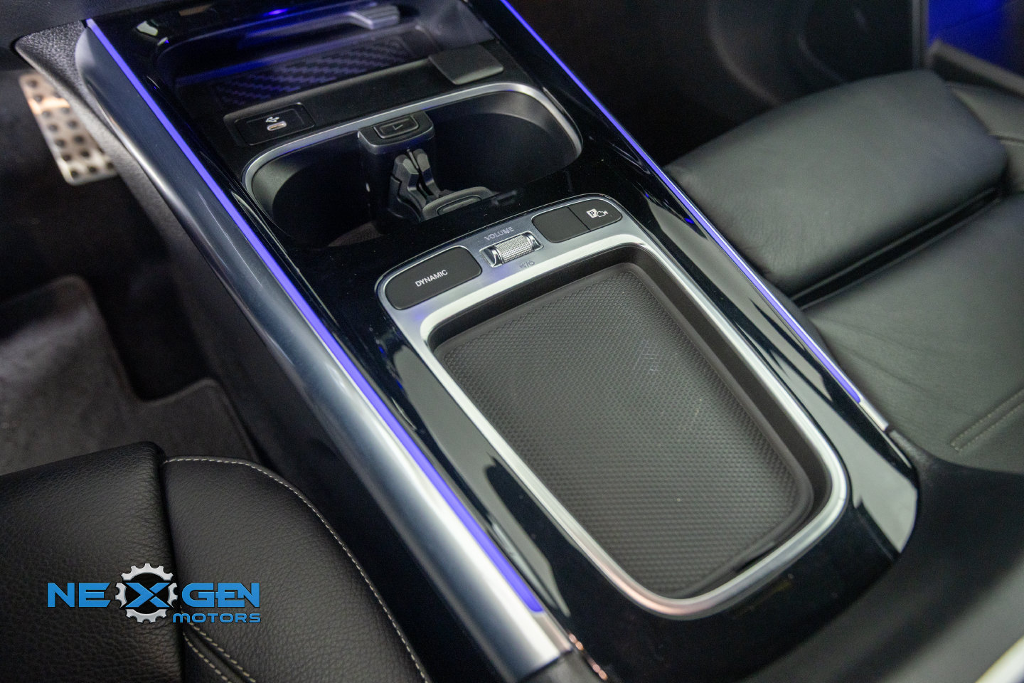 Used 2024 Mercedes-Benz GLA 35 AMG 4MATIC image 24