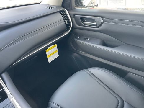 New 2026 Nissan Armada SV image 17