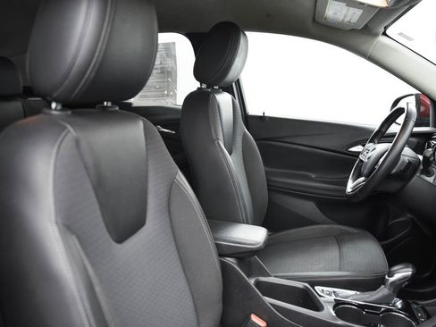 Used 2020 Buick Encore GX Preferred w/ Cold Weather Comfort Package image 15