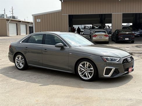 Used 2023 Audi A4 2.0T Premium Plus image 3
