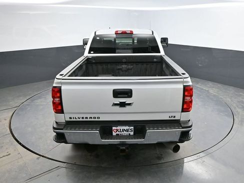 Used 2019 Chevrolet Silverado 2500 LTZ w/ LTZ Plus Package AWD/4WD image 32