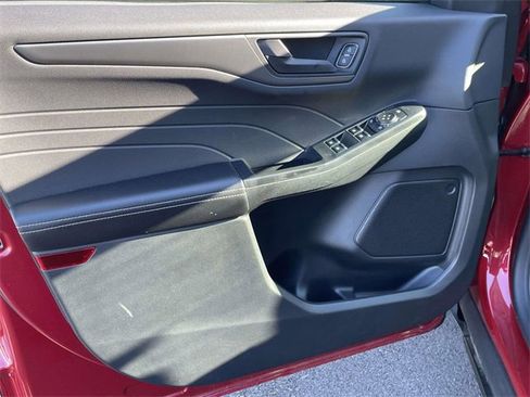 Certified 2025 Ford Escape Active image 19