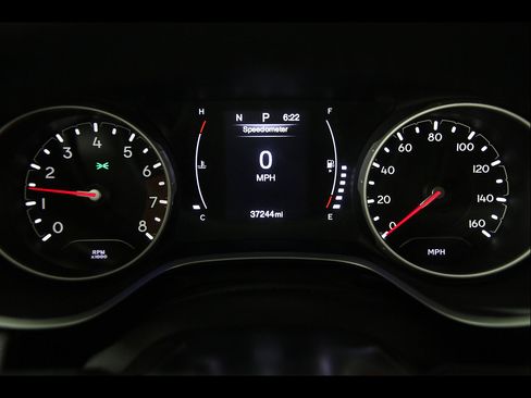 Used 2019 Jeep Compass Latitude FWD image 8