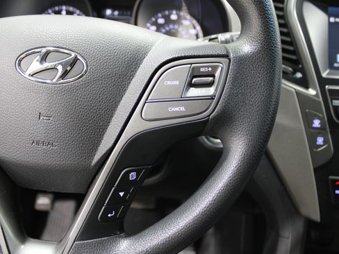 Used 2017 Hyundai Santa Fe Sport w/ 2.4L Value Package 06 image 11