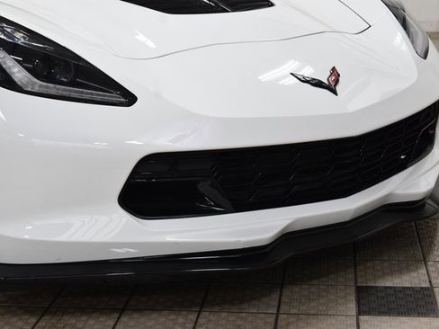 Used 2015 Chevrolet Corvette Z06 w/ 3LZ Preferred Equipment Group image 13