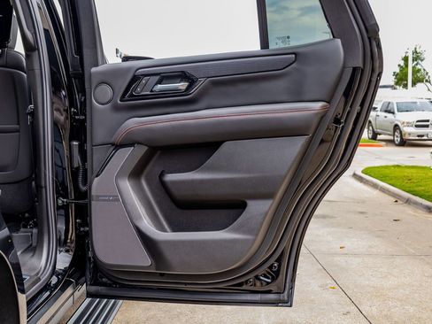 Used 2026 GMC Yukon AT4 Ultimate w/ LPO, Floor Liner Package AWD/4WD image 42