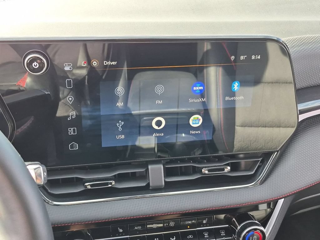 Used 2025 Chevrolet Equinox RS w/ Safety and Technology Package FWD image 13