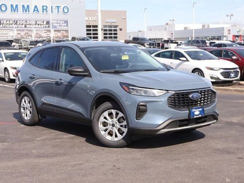 Certified 2025 Ford Escape Active FWD image 2
