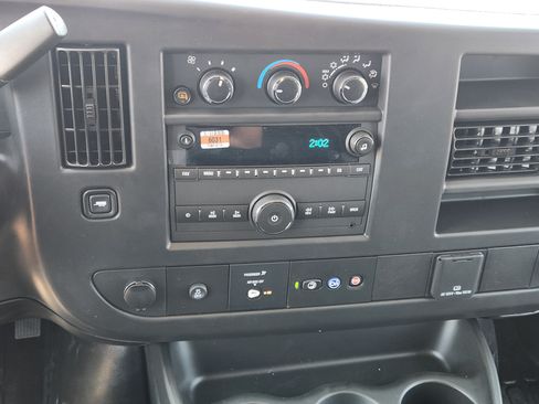 New 2026 Chevrolet Express 2500 Extended RWD image 13
