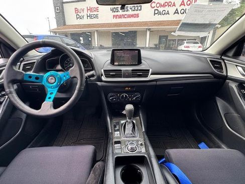 Used 2017 MAZDA MAZDA3 Sport FWD image 9