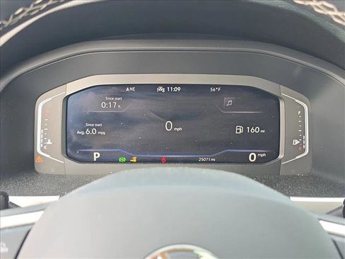 Used 2023 Volkswagen Atlas SE w/ Panoramic Sunroof Package image 10