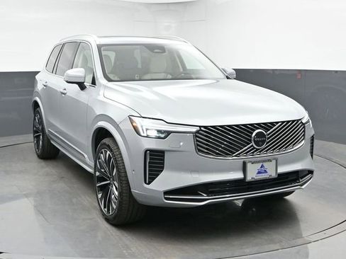 New 2026 Volvo XC90 T8 Ultra w/ Protection Package Premier AWD/4WD image 2