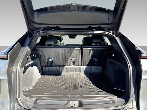 Used 2024 Cadillac Lyriq Sport image 22