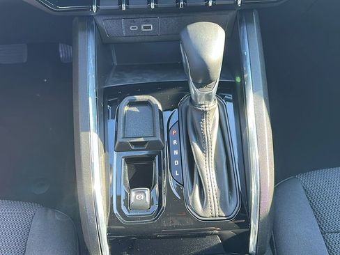 Used 2024 GMC Canyon Elevation w/ Convenience Package image 27