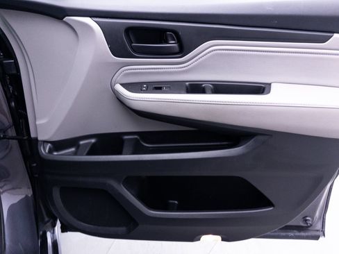 Used 2020 Honda Odyssey Touring image 40