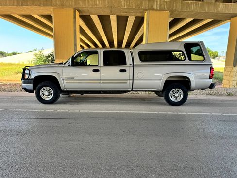 Used 2006 Chevrolet Silverado 2500 LT RWD image 6