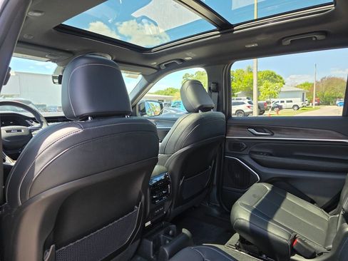 New 2026 Jeep Grand Cherokee L Limited AWD/4WD image 11