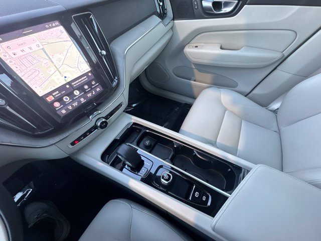 Used 2024 Volvo XC60 B5 Plus w/ Climate Package AWD/4WD image 22
