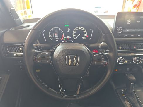 Used 2023 Honda Civic Sport image 8