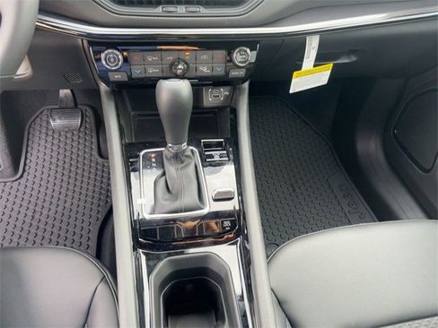 New 2026 Jeep Compass Latitude image 17