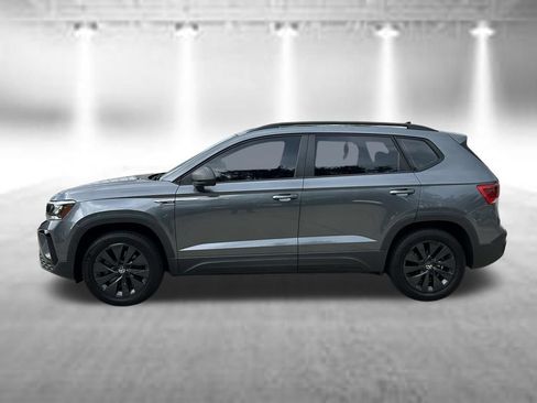 Certified 2022 Volkswagen Taos S AWD/4WD image 2
