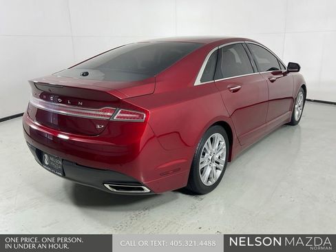 Used 2016 Lincoln MKZ w/ Equipment Group 300A Reserve FWD image 6