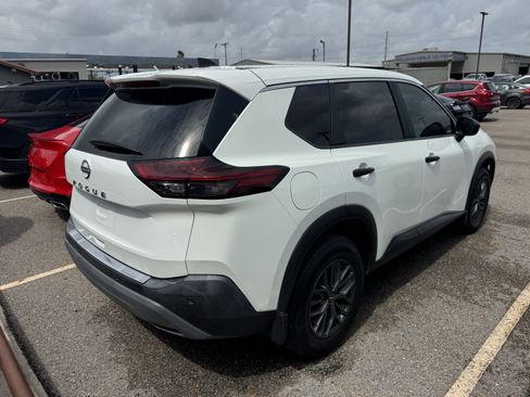 Used 2023 Nissan Rogue S FWD image 4