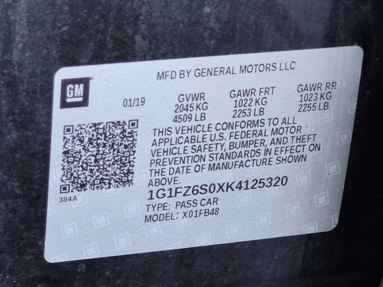 Used 2019 Chevrolet Bolt Premier w/ Infotainment Package FWD image 36