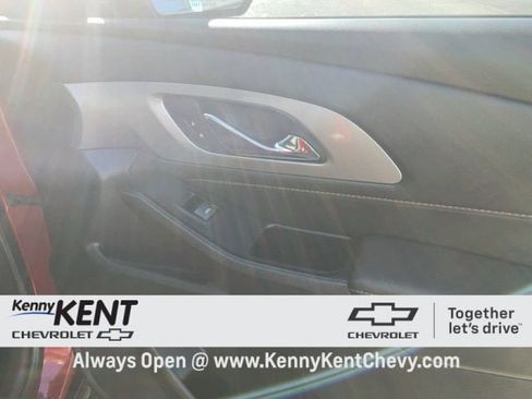 Used 2019 Chevrolet Traverse LT image 17