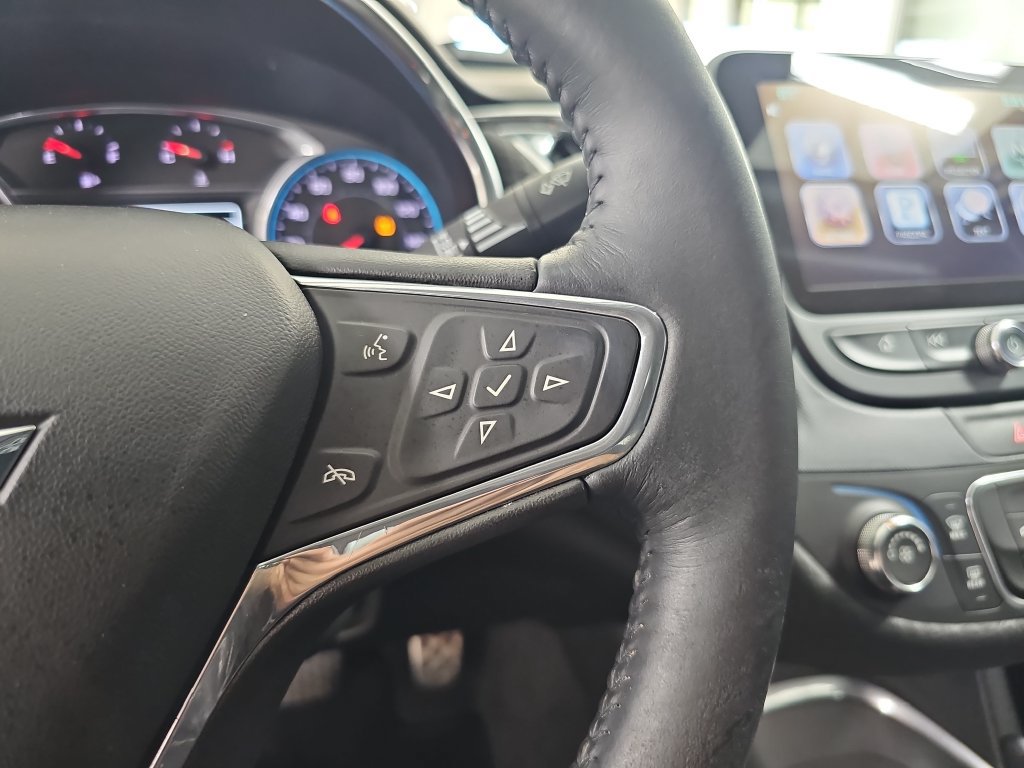 Used 2016 Chevrolet Malibu LT w/ Driver Confidence Package FWD image 22