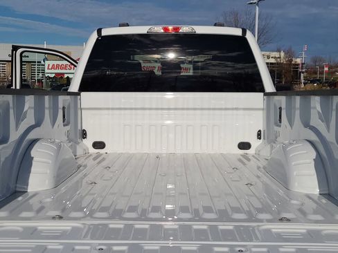 Used 2023 Ford F350 XLT image 27