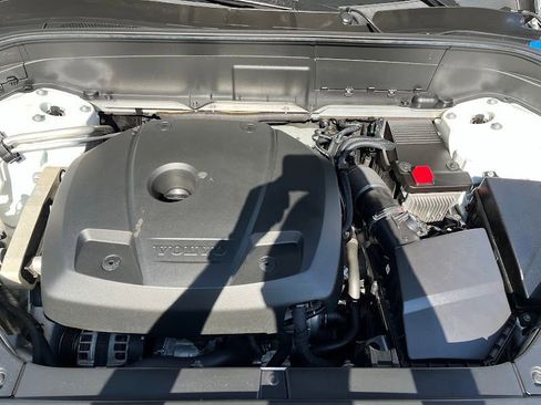 Used 2018 Volvo XC90 T5 Momentum FWD image 30