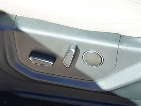 Used 2024 Ford Expedition Max Limited image 22