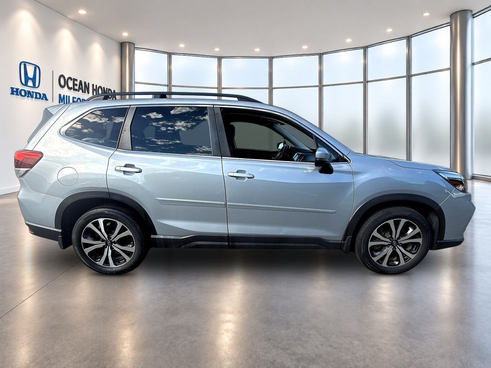 Used 2020 Subaru Forester Limited AWD/4WD image 4
