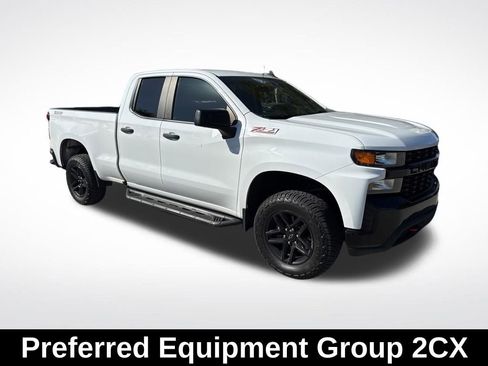 Used 2019 Chevrolet Silverado 1500 Custom Trail Boss w/ Custom Convenience Package image 2