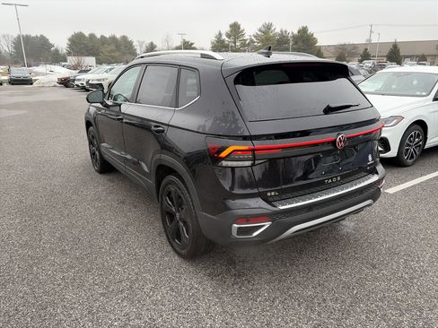 New 2025 Volkswagen Taos SEL image 6