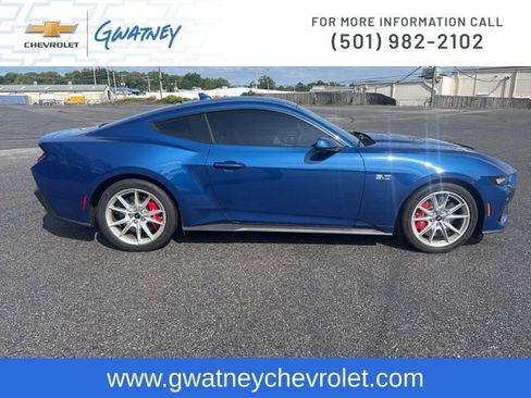 Used 2024 Ford Mustang GT Premium image 4