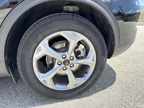 Used 2025 Ford Escape ST-Line FWD image 18