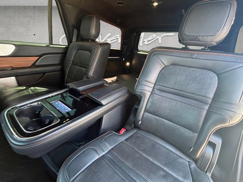 Used 2022 Lincoln Navigator Black Label image 27