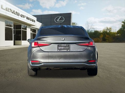 Used 2025 Lexus ES 300h w/ Luxury Package image 9