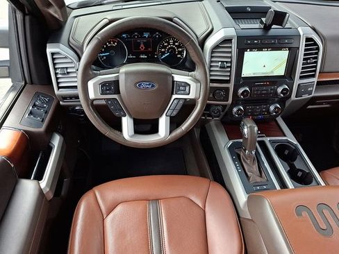 Used 2018 Ford F150 King Ranch w/ Equipment Group 601A Luxury AWD/4WD image 11
