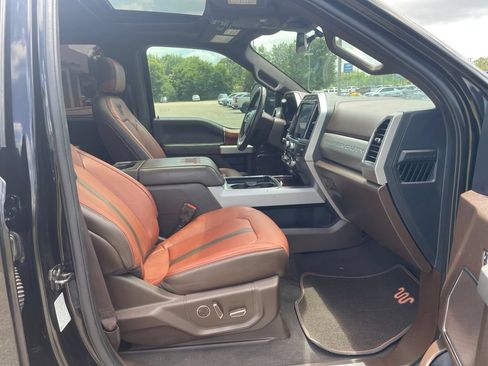 Used 2022 Ford F350 King Ranch w/ King Ranch Ultimate Package AWD/4WD image 40