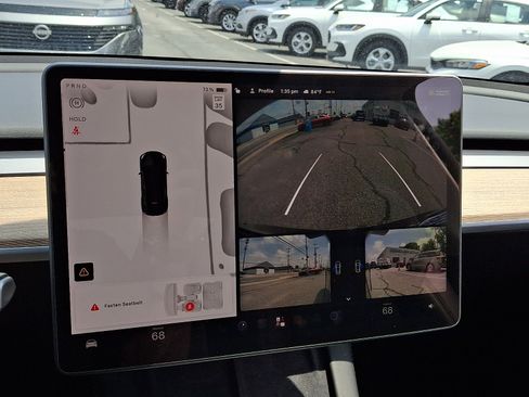 Used 2023 Tesla Model Y Long Range AWD/4WD image 17