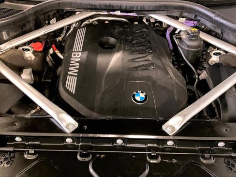 Certified 2023 BMW X7 xDrive40i w/ Premium Package image 30