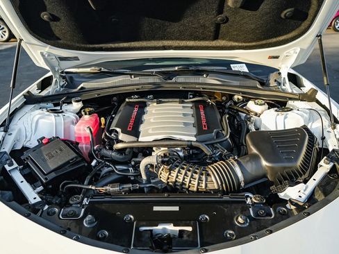 Used 2017 Chevrolet Camaro SS RWD image 29